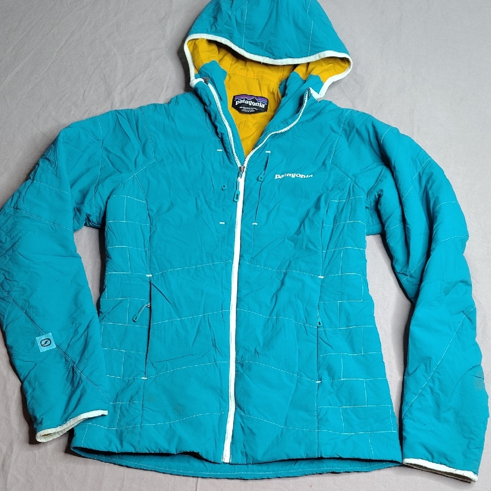 Patagonia Nano Air Puffer Womens Size Medium Hooded Full Zip Jacket 84265